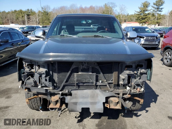 2003 Chevrolet Silverado 1500 LS with VIN 1GCEK14V23Z259763, listed as a Copart auction lot 49145915 with 104,897 mi miles and Salvage Title. Bid and sale history available at DreamBid. Image 5.