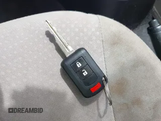 2019 Mitsubishi Mirage ES z VIN ML32F3FJ1KHF07055, wystawiony jako IAAI lot #42103476 z przebiegiem 104 032 mil mil oraz . Historia ofert i sprzedaży dostępna na DreamBid. Obrazek 11.