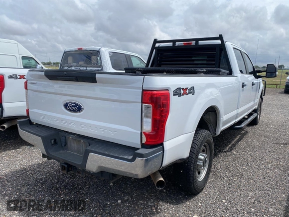 2019 Ford F-250 XL with VIN 1FT7W2B61KEG23823, listed as a IAAI auction lot 42670848 with 186,760 mi miles and . Bid and sale history available at DreamBid. Image 14.