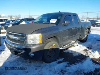 2010 Chevrolet Silverado 1500 LT with VIN 1GCSCSE00AZ153124, listed as a IAAI auction lot 41307647 with 174,991 mi miles and . Bid and sale history available at DreamBid. Image 18.