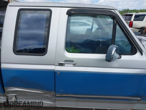 1993 Ford F-150 with VIN 1FTEX15N7PKA49044, listed as a IAAI auction lot 42058522 with Not provided miles and . Bid and sale history available at DreamBid. Image 13.