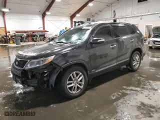 2015 Kia Sorento LX with VIN 5XYKTCA62FG582934, listed as a Copart auction lot 42453385 with 169,718 mi miles and Salvage Title. Bid and sale history available at carsss.com. Image 1.