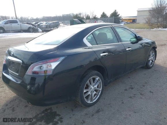2012 Nissan Maxima 3.5 SV with VIN 1N4AA5AP3CC824593, listed as a IAAI auction lot 41686696 with 132,922 mi miles. Bid and sale history available at carsss.com. Image 4.