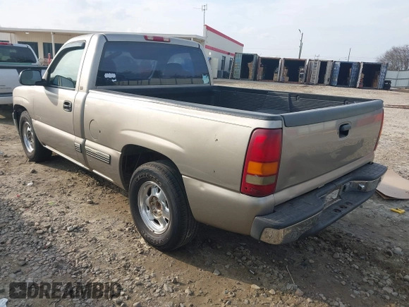 1999 Chevrolet Silverado 1500 with VIN 1GCEC14W8XZ104775, listed as a IAAI auction lot 41507939 with 252,951 mi miles. Bid and sale history available at carsss.com. Image 3.