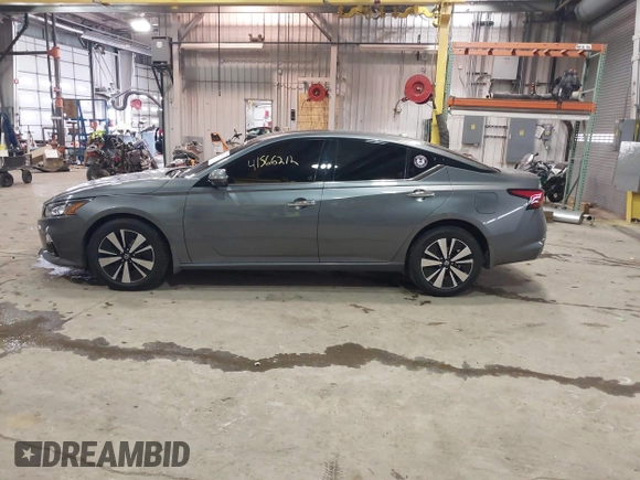2019 Nissan Altima SL with VIN 1N4BL4EW0KC132574, listed as a IAAI auction lot 41566212 with 79,194 mi miles and . Bid and sale history available at carsss.com. Image 14.