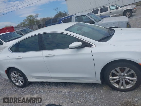 2016 Chrysler 200 Limited with VIN 1C3CCCAB3GN106062, listed as a IAAI auction lot 41900923 with 171,914 mi miles. Bid and sale history available at carsss.com. Image 13.