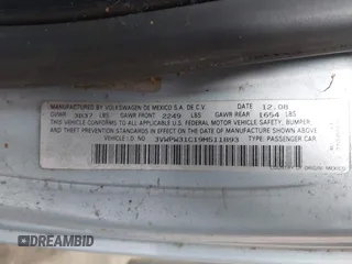 2009 Volkswagen Beetle S с VIN 3VWPW31C19M511893, выставлен на аукционе IAAI как лот 42491463 с пробегом 183 010 миль миль и . История ставок и продаж доступна на DreamBid. Изображение 9.