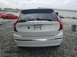 2024 Volvo XC90 Ultimate Bright Theme z VIN YV4H60CF8R1159757, wystawiony jako Copart lot #72123454 z przebiegiem Nie podano mil oraz Szkoda całkowita • Salvage title. Historia ofert i sprzedaży dostępna na DreamBid. Obrazek 6.