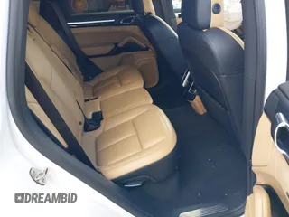 2016 Porsche Cayenne with VIN WP1AA2A26GLA02503, listed as a IAAI auction lot 41684700 with 90,495 mi miles. Bid and sale history available at carsss.com. Image 8.