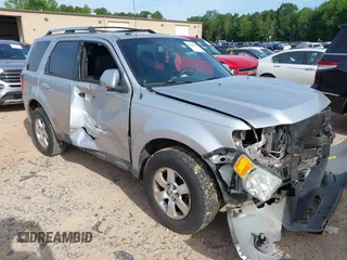 2010 Ford Escape Limited с VIN 1FMCU0E72AKB50605, выставлен на аукционе IAAI как лот 42291354 с пробегом 138 643 миль миль и . История ставок и продаж доступна на DreamBid. Изображение 1.