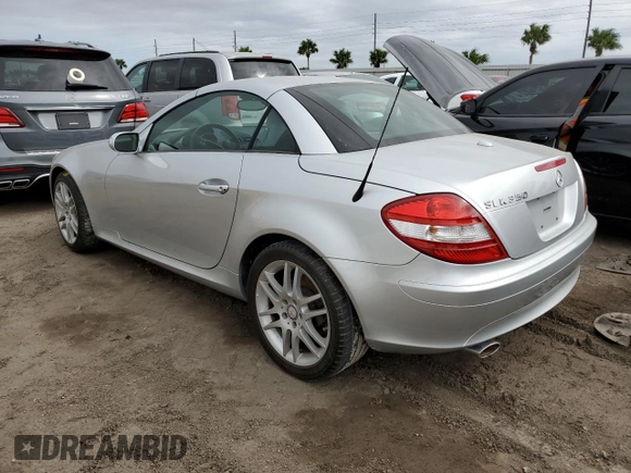2008 Mercedes-Benz SLK 350 z VIN WDBWK56FX8F181256, wystawiony jako Copart lot #76898704 z przebiegiem Nie podano mil oraz Szkoda całkowita • Salvage title. Historia ofert i sprzedaży dostępna na DreamBid. Obrazek 2.