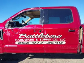 2017 Ford Super Duty F-250 SRW Lariat with VIN 1FT7W2BT4HEE41418, listed as a IAAI auction lot 40596814 with 110,684 mi miles. Bid and sale history available at carsss.com. Image 14.