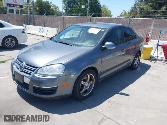 2010 Volkswagen Jetta SE with VIN 3VWRZ7AJ9AM153873, listed as a IAAI auction lot 42212777 with 126,158 mi miles and . Bid and sale history available at DreamBid. Image 2.