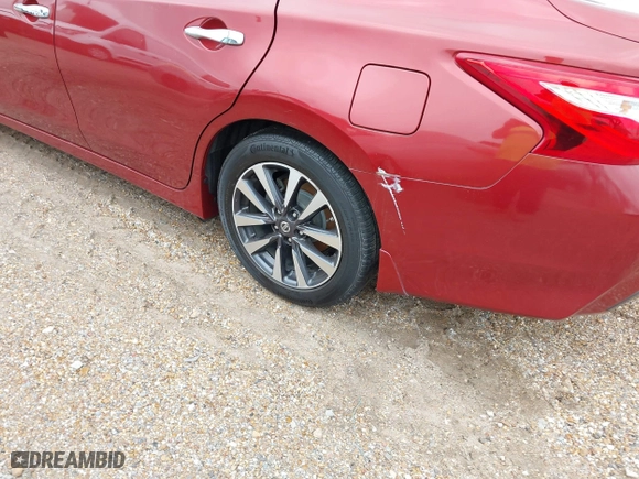 2016 Nissan Altima 2.5 SL with VIN 1N4AL3AP7GC133474, listed as a IAAI auction lot 41535303 with 137,833 mi miles. Bid and sale history available at carsss.com. Image 6.