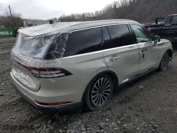 2023 Lincoln Aviator Reserve with VIN 5LM5J7XC5PGL11848, listed as a Copart auction lot 50815295 with 0 mi miles and Salvage Title. Bid and sale history available at carsss.com. Image 3.