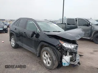 2021 Toyota RAV4 XLE with VIN 2T3P1RFV2MW208496, listed as a IAAI auction lot 42484434 with 42,401 mi miles and . Bid and sale history available at DreamBid. Image 1.
