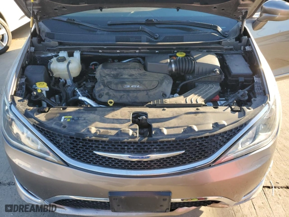 2018 Chrysler Pacifica Touring L with VIN 2C4RC1BG7JR292770, listed as a Copart auction lot 89111295 with 49,838 mi miles and Salvage Title. Bid and sale history available at carsss.com. Image 12.