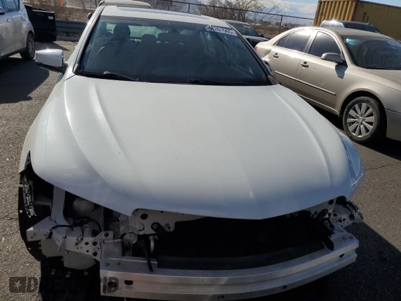 2016 Acura TLX with VIN 19UUB1F35GA001962, listed as a Copart auction lot 44261565 with 67,992 mi miles and Salvage title. Bid and sale history available at DreamBid. Image 5.