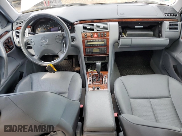 2000 Mercedes-Benz E-Class AWD with VIN WDBJF82J7YX030072, listed as a Copart auction lot 75737594 with 0 mi miles and Clean Title. Bid and sale history available at carsss.com. Image 8.