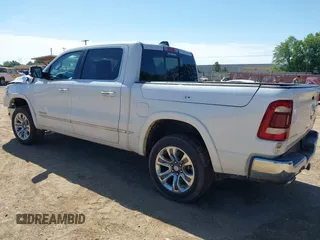 2022 Ram 1500 Limited z VIN 1C6SRFHT1NN361450, wystawiony jako IAAI lot #42027326 z przebiegiem 26 557 mil mil oraz . Historia ofert i sprzedaży dostępna na DreamBid. Obrazek 3.
