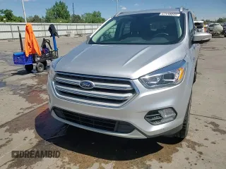2019 Ford Escape Titanium с VIN 1FMCU9J90KUB85595, выставлен на аукционе Copart как лот 57410045 с пробегом 47 995 миль миль и Списание • Salvage title. История ставок и продаж доступна на DreamBid. Изображение 14.