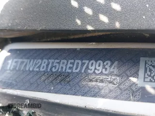 2024 Ford F-250 XL z VIN 1FT7W2BT5RED79934, wystawiony jako IAAI lot #42303040 z przebiegiem 39 011 mil mil oraz . Historia ofert i sprzedaży dostępna na DreamBid. Obrazek 9.