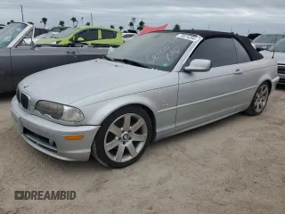 2003 BMW 3 Series 325Ci with VIN WBABS33423PG92549, listed as a Copart auction lot 76874284 with 0 mi miles and Salvage Title. Bid and sale history available at carsss.com. Image 1.
