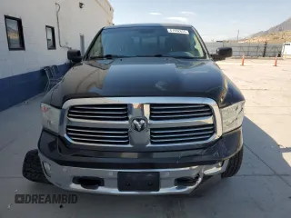 2015 Ram 1500 Big Horn z VIN 1C6RR7LT7FS528456, wystawiony jako Copart lot #61002655 z przebiegiem 111 419 mil mil oraz Szkoda całkowita • Salvage title. Historia ofert i sprzedaży dostępna na DreamBid. Obrazek 5.