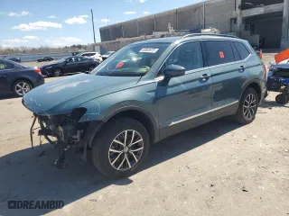 2020 Volkswagen Tiguan SE with VIN 3VV2B7AX6LM057376, listed as a Copart auction lot 50883975 with 31,130 mi miles and Salvage Title. Bid and sale history available at carsss.com. Image 1.