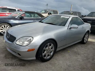 2002 Mercedes-Benz SLK-Class 2.3L Kompressor with VIN WDBKK49F22F269133, listed as a Copart auction lot 74792244 with 53,137 mi miles and Salvage Title. Bid and sale history available at carsss.com. Image 1.