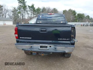 2005 Chevrolet Silverado 1500 Z71 z VIN 1GCEK19Z75Z191040, wystawiony jako IAAI lot #41705016 z przebiegiem 180 517 mil mil oraz . Historia ofert i sprzedaży dostępna na DreamBid. Obrazek 17.