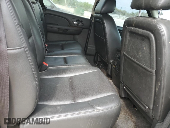 2012 Chevrolet Avalanche LTZ with VIN 3GNTKGE70CG305592, listed as a Copart auction lot 68987764 with 140,919 mi miles and Salvage Title. Bid and sale history available at carsss.com. Image 10.