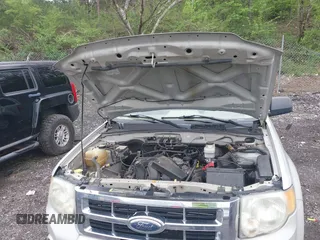 2008 Ford Escape XLT with VIN 1FMCU93148KC00109, listed as a IAAI auction lot 41859745 with 202,312 mi miles. Bid and sale history available at carsss.com. Image 10.