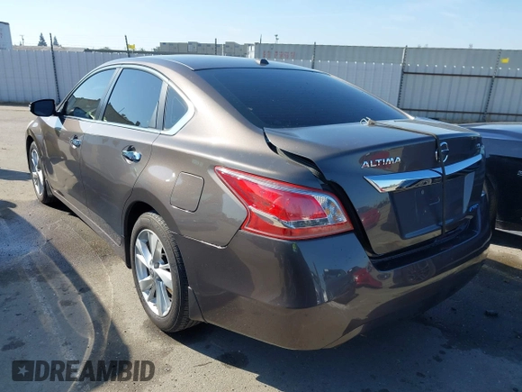2013 Nissan Altima SV with VIN 1N4AL3APXDN509505, listed as a IAAI auction lot 41967363 with 133,122 mi miles and . Bid and sale history available at carsss.com. Image 3.