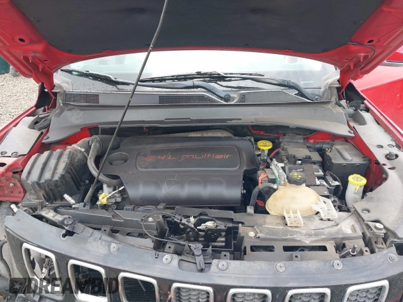 2018 Jeep Compass Latitude с VIN 3C4NJDBB0JT233065, выставлен на аукционе IAAI как лот 42292328 с пробегом 109 743 миль миль и . История ставок и продаж доступна на DreamBid. Изображение 10.