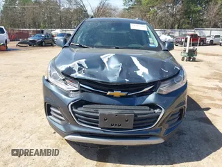 2021 Chevrolet Trax LT with VIN KL7CJPSB3MB323158, listed as a IAAI auction lot 41743200 with 91,229 mi miles. Bid and sale history available at carsss.com. Image 6.