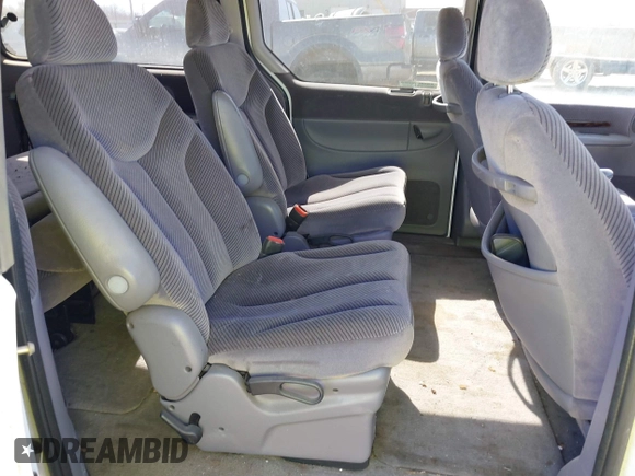 1997 Chrysler Town & Country LXi with VIN 1C4GP54L4VB200600, listed as a IAAI auction lot 41688074 with 1 mi miles. Bid and sale history available at carsss.com. Image 8.