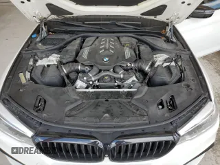 2020 BMW 5 Series M550i xDrive z VIN WBAJS7C07LBN96328, wystawiony jako Copart lot #52234045 z przebiegiem 46 515 mil mil oraz Nie do naprawy • Non repairable. Historia ofert i sprzedaży dostępna na DreamBid. Obrazek 11.