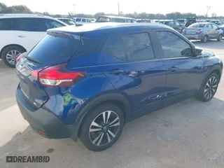 2019 Nissan Kicks SV with VIN 3N1CP5CUXKL482280, listed as a IAAI auction lot 41280784 with 78,377 mi miles. Bid and sale history available at carsss.com. Image 4.