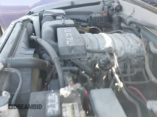 2003 Toyota Tundra SR5 с VIN 5TBBT44173S396075, выставлен на аукционе IAAI как лот 42817649 с пробегом 214 769 миль миль и . История ставок и продаж доступна на DreamBid. Изображение 12.