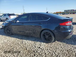 2020 Ford Fusion SE with VIN 3FA6P0HD5LR245402, listed as a Copart auction lot 55028135 with 51,332 mi miles and Salvage Title. Bid and sale history available at DreamBid. Image 2.