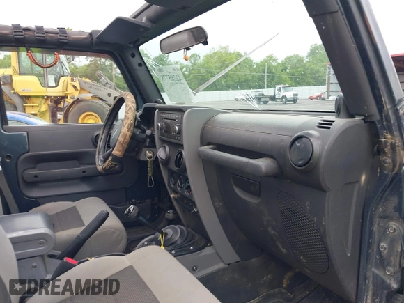 2008 Jeep Wrangler Unlimited X with VIN 1J4GA39178L570624, listed as a IAAI auction lot 42285778 with 189,238 mi miles and . Bid and sale history available at DreamBid. Image 5.
