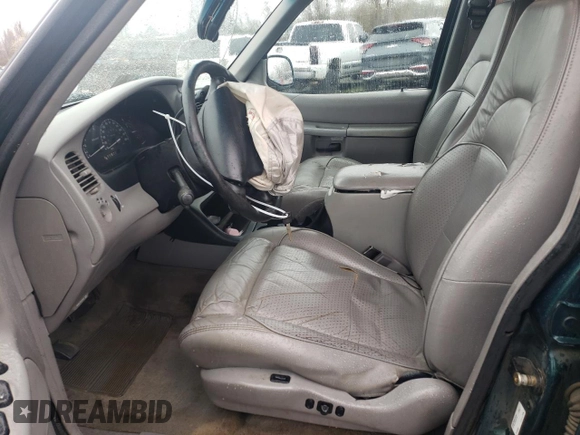 1997 Ford Explorer XLT с VIN 1FMDU35PXVUB80158, выставлен на аукционе Copart как лот 48444595 с пробегом 239 101 миль миль и Списание • Salvage title. История ставок и продаж доступна на DreamBid. Изображение 7.