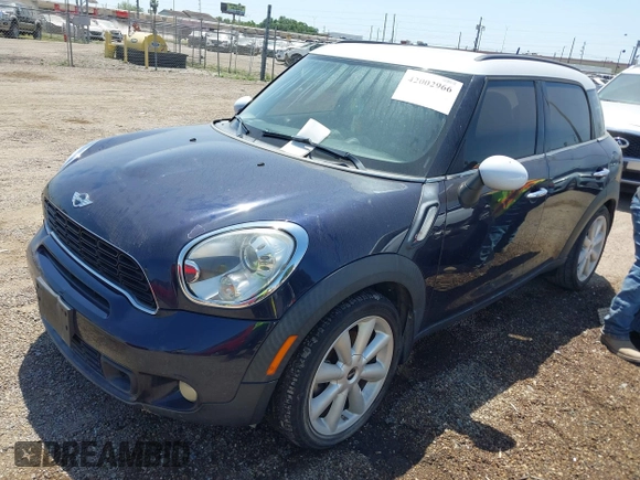 2012 MINI Countryman S with VIN WMWZC3C55CWL82709, listed as a IAAI auction lot 42002966 with 120,611 mi miles and . Bid and sale history available at DreamBid. Image 2.