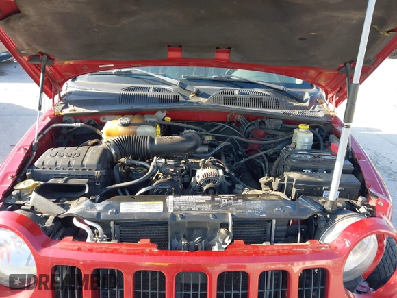2005 Jeep Liberty Sport with VIN 1J4GL48K95W662399, listed as a IAAI auction lot 41900952 with 127,230 mi miles. Bid and sale history available at carsss.com. Image 10.