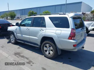 2005 Toyota 4Runner SR5 z VIN JTEZU14R158031515, wystawiony jako IAAI lot #42453430 z przebiegiem 114 071 mil mil oraz . Historia ofert i sprzedaży dostępna na DreamBid. Obrazek 3.