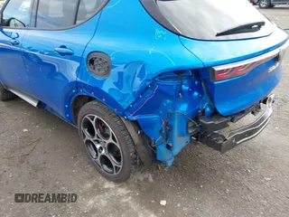 2024 Alfa Romeo Tonale Ti z VIN ZASPATCW9R3050781, wystawiony jako IAAI lot #41611673 z przebiegiem 5980 mil mil oraz . Historia ofert i sprzedaży dostępna na DreamBid. Obrazek 6.