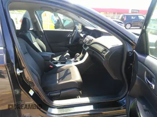 2015 Honda Accord Sedan LX with VIN 1HGCR2F34FA228121, listed as a IAAI auction lot 41998963 with 161,281 mi miles. Bid and sale history available at carsss.com. Image 5.