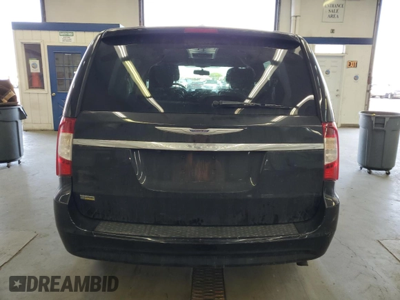 2014 Chrysler Town & Country Touring z VIN 2C4RC1BG9ER445347, wystawiony jako Copart lot #54272315 z przebiegiem 143 863 mil mil oraz Szkoda całkowita • Salvage title. Historia ofert i sprzedaży dostępna na DreamBid. Obrazek 6.