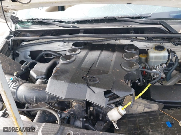 2010 Toyota 4Runner SR5 with VIN JTEZU5JR0A5003972, listed as a IAAI auction lot 41557522 with 0 mi miles. Bid and sale history available at carsss.com. Image 10.